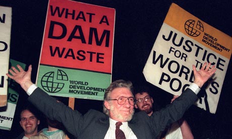 MDG : Malaysia Pergau dam : World Development Movement director Roger Brioget celebrates