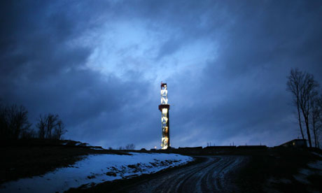 Shale gas :  fracking or hydraulic fracturing 