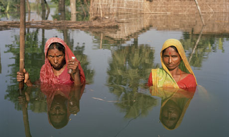 Drowning World at Somerset House by photo artist Gideon Mendel : Floods in India