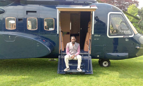 will.i.am about to leave Oxferd with his helicopter