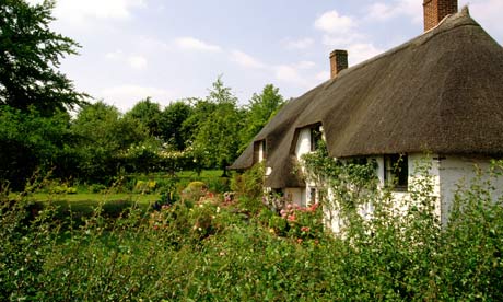 Country Diary : Tatched cottage in Marnhull, Dorset