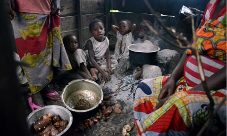 MDG : Family planning : make-shift refugee camp near Goma , DRC