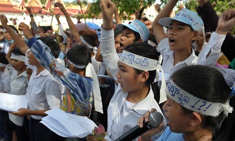 MDG : Cambodia : Land grab : Cambodian children from Boeung Kak lakeside community 