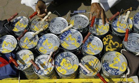 MDG : Innovations : A Mumbai dabbawalla, or lunch-box deliveryman