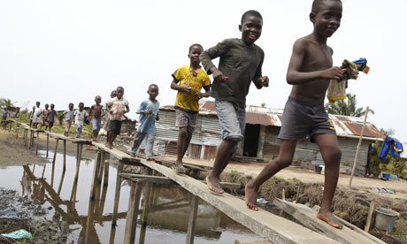 MDG : Liberia 10 years peace agreement anniversary : Children of Doe community, Monrovia