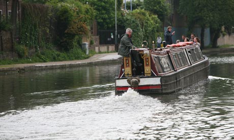 GNM staff travel on Regents Canal near Kings Cross during GNM Sustainability Day