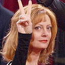 Susan Sarandon flashes the peace sign at the Oscars 2003