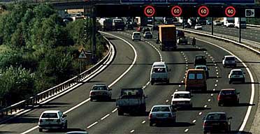 M25 slow traffic