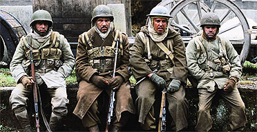 Days of Glory (Cannes 2006) (Indigenes)