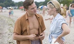 Leonardo DiCaprio and Kate Winslet in Revolutionary Road