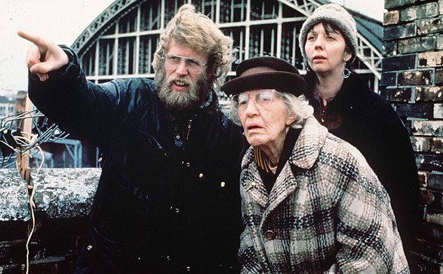 Simon Channing Williams: Philip Davis, Edna Dore and Ruth Sheen in High Hopes (1989)