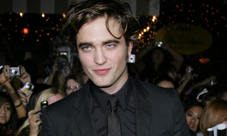 robert pattinson twilight premiere. Before Robert Pattinson