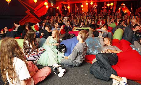 Swinton organiza festival ambulante