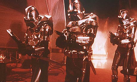 The-Cylons-in-the-origina-001.jpg