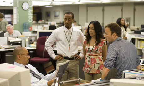 Tom McCarthy (right) in The Wire season five