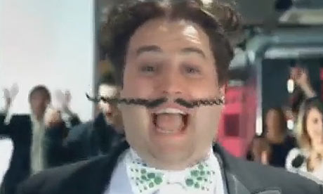 A screengrab from the Go Compare advert