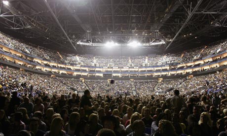 Bon-Jovi-Perform-At-O2-AE-008.jpg