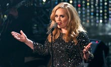 Oscar 2013 Adele perfoms the song