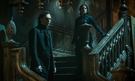 Tom Hiddleston and Jessica Chastain in Crimson Peak