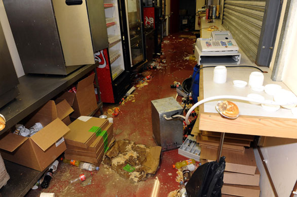 Carling Cup: Barnsley v Manchester United