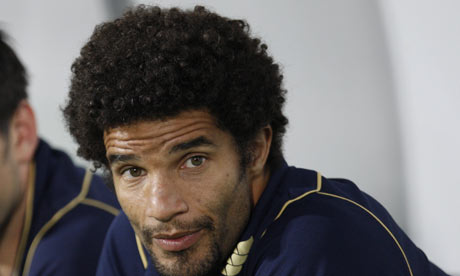 <b>David James</b> must battle for his Portsmouth place says Peter Storrie <b>...</b> - David-James-001
