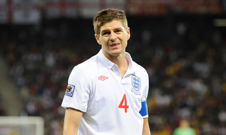A frustrated Steven Gerrard 