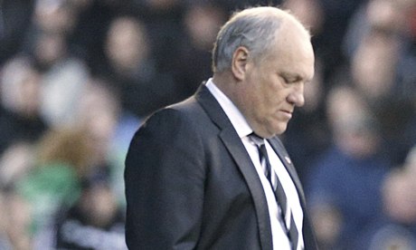 Fulham's manager Martin Jol admitted he felt very lonely during the defeat by Manchester United
