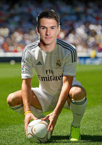 Aaron Ramsey Gallery 1