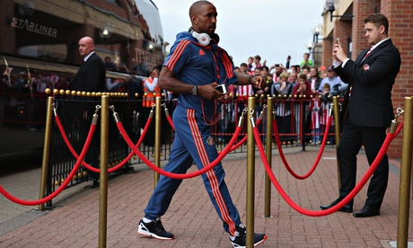 Will Jermain Defoe's personal assistant be required to carry the Sunderland player's headphones?