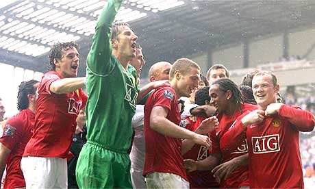 Manchester United celebrate 