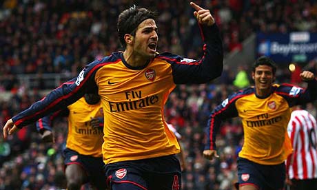 Arsenal's Cesc Fabregas celebrates his late equaliser against Sunderland