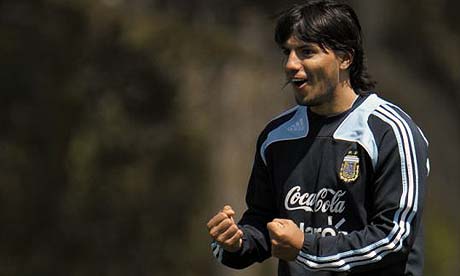Sergio Agüero in training ahead of Argentina v Uruguay