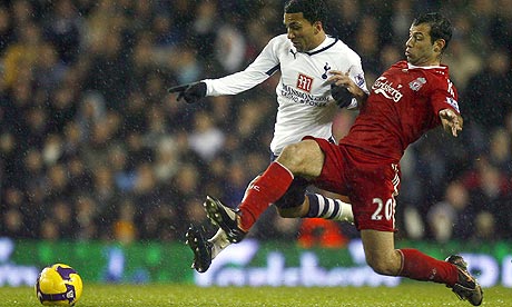 Aaron Lennon and Javier Mascherano