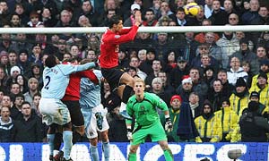 Cristian Ronaldo handles the ball