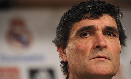 Juande Ramos is unveiled by Real Madrid