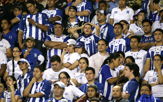 World Cup qualifiers: Honduras fans 