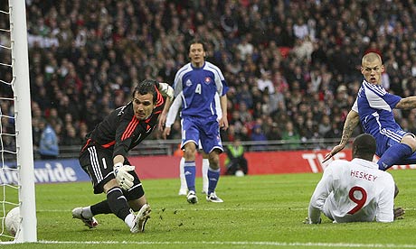 England go ahead against Slovakia