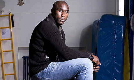 http://static.guim.co.uk/sys-images/Football/Pix/pictures/2009/3/3/1236071090481/Sol-Campbell-001.jpg