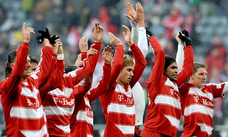 Bayern Munich's players celebrate beating Hannover at Allianz Arena