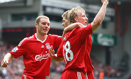 Kuyt Celebrating