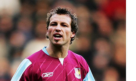 lucas neill