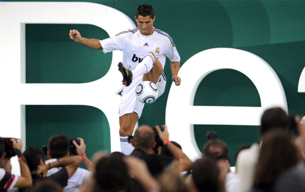 Cristiano Ronaldo: Cristiano Ronaldo shows off some tricks during his Real Madrid unveiling