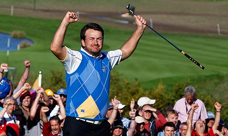 http://static.guim.co.uk/sys-images/Football/Pix/pictures/2010/10/4/1286203629847/Graeme-McDowell-004.jpg