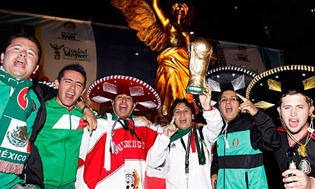 [Image: Mexico-fans-006.jpg]