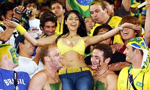 Happy-Brazil-fans--004.jpg