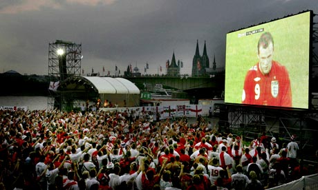 England fans interaction