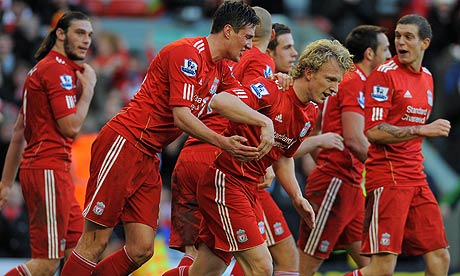 Dirk-Kuyt-celebrates-with-005.jpg