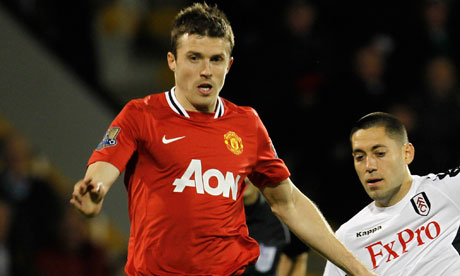 Michael Carrick in action for Manchester United