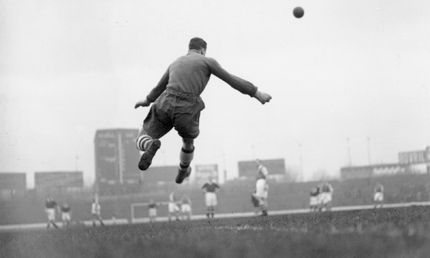 arsenal goalkeeper top