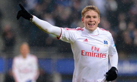 Hamburg's Artjoms Rudnevs celebrates